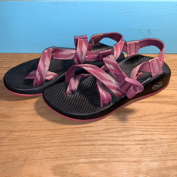 EUC Chaco women’s sandals size 7 - Picture 2 of 5